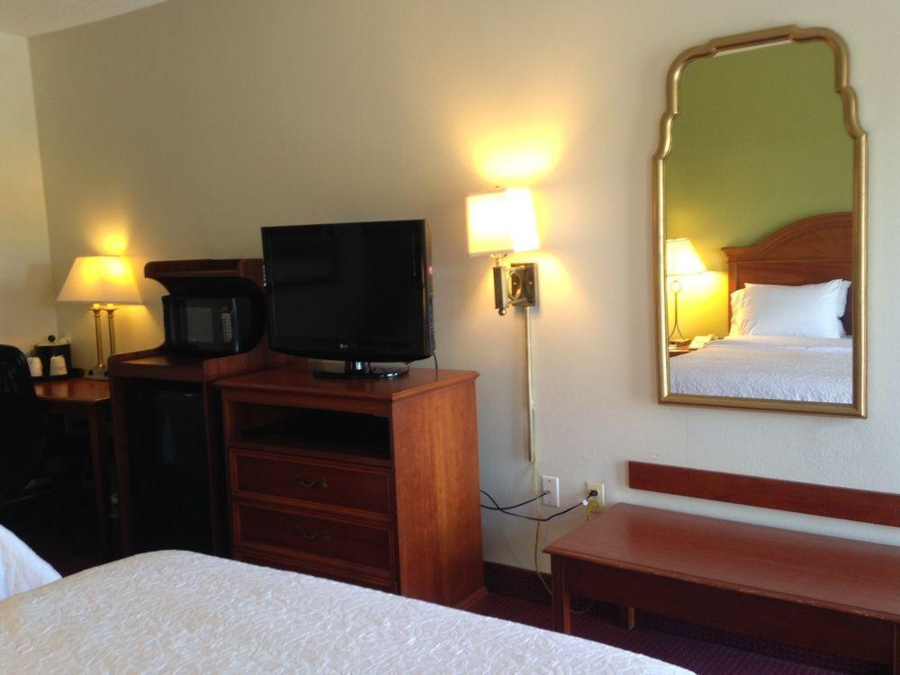 Baymont By Wyndham Orangeburg North Hotel Exterior photo