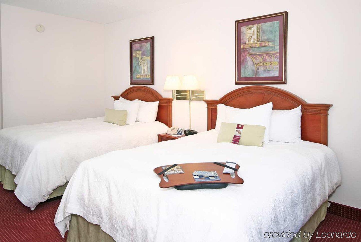 Baymont By Wyndham Orangeburg North Hotel Exterior photo