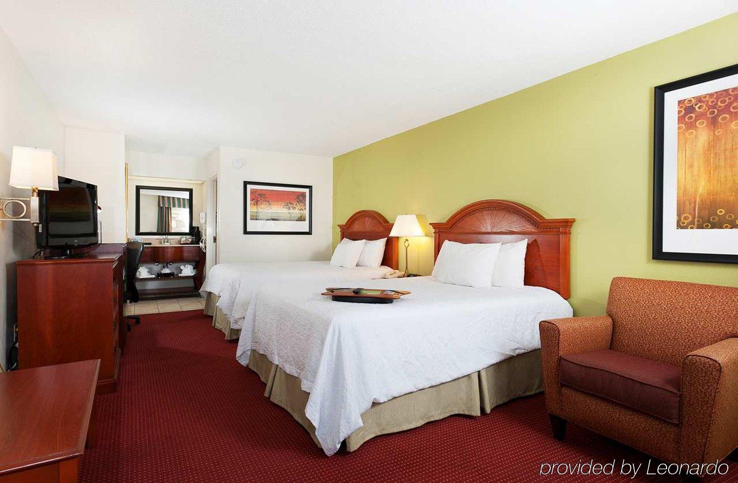 Baymont By Wyndham Orangeburg North Hotel Exterior photo