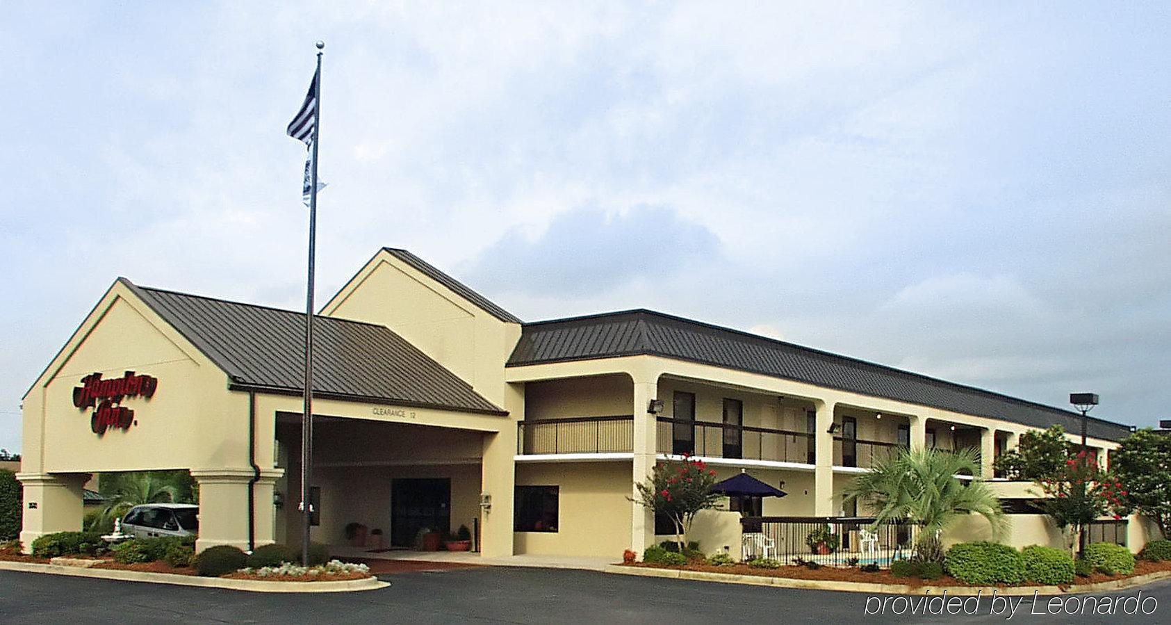 Baymont By Wyndham Orangeburg North Hotel Exterior photo