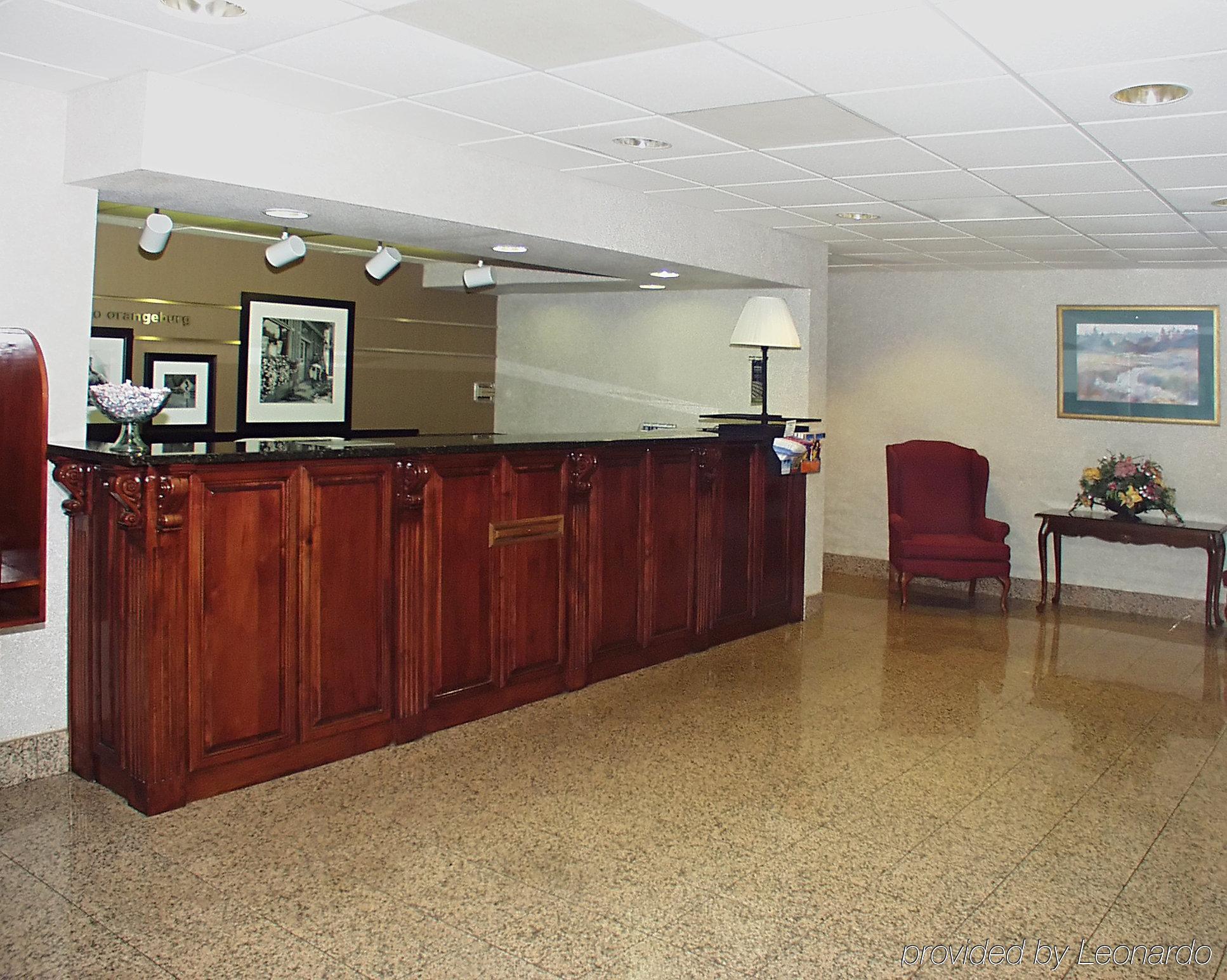 Baymont By Wyndham Orangeburg North Hotel Exterior photo